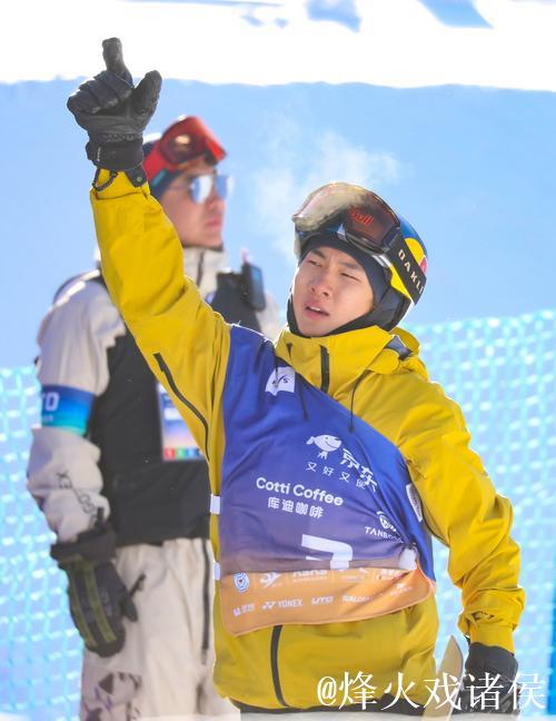 大跳台世界杯北京站:葛春宇、苏翊鸣、赵英旭晋级决赛 大跳台世界杯北京站:葛春宇、苏翊鸣、赵英旭晋级决赛